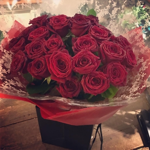 30 Red Roses
